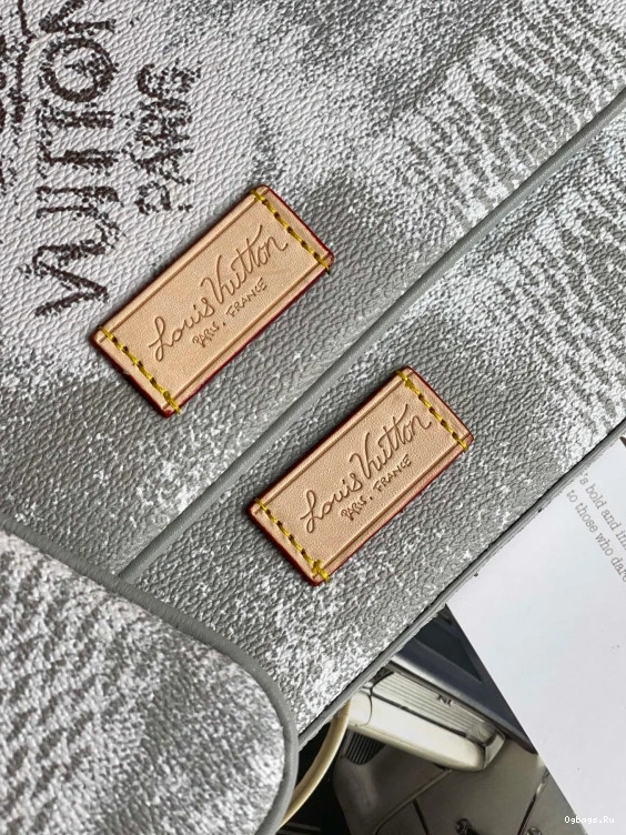 VUITTON TRIO MESSENGER LOUIS 0414